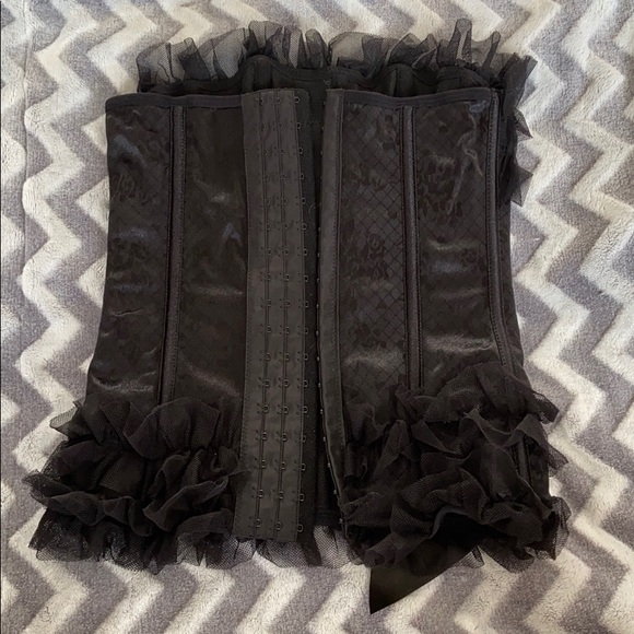 Lace Ruffle Corset - Picture 2 of 2
